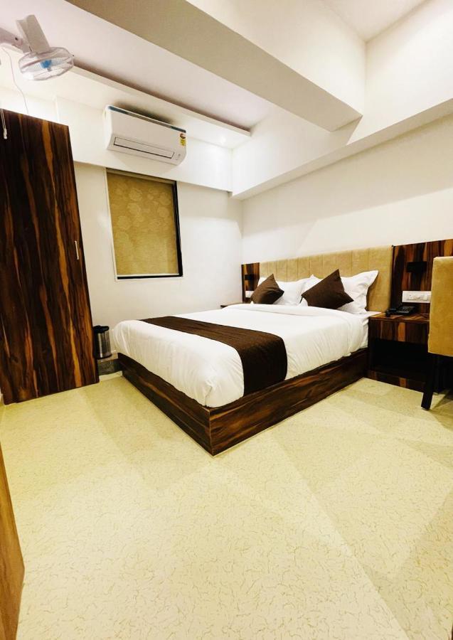 Hotel Hilton Suites Bombay Extérieur photo