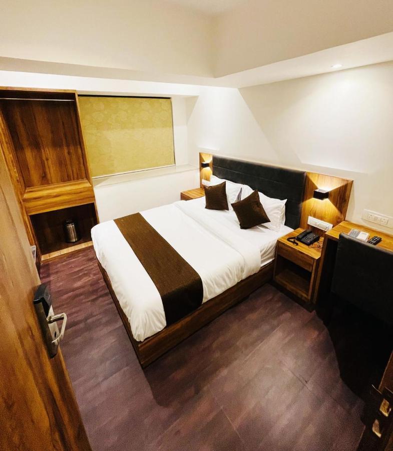 Hotel Hilton Suites Bombay Extérieur photo